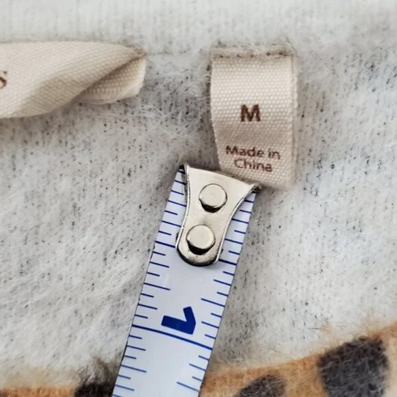 Soft Surroundings Fuzzy Soft Warm Animal Print Women's Scarf Sweater Size Medium - Picture 12 of 13